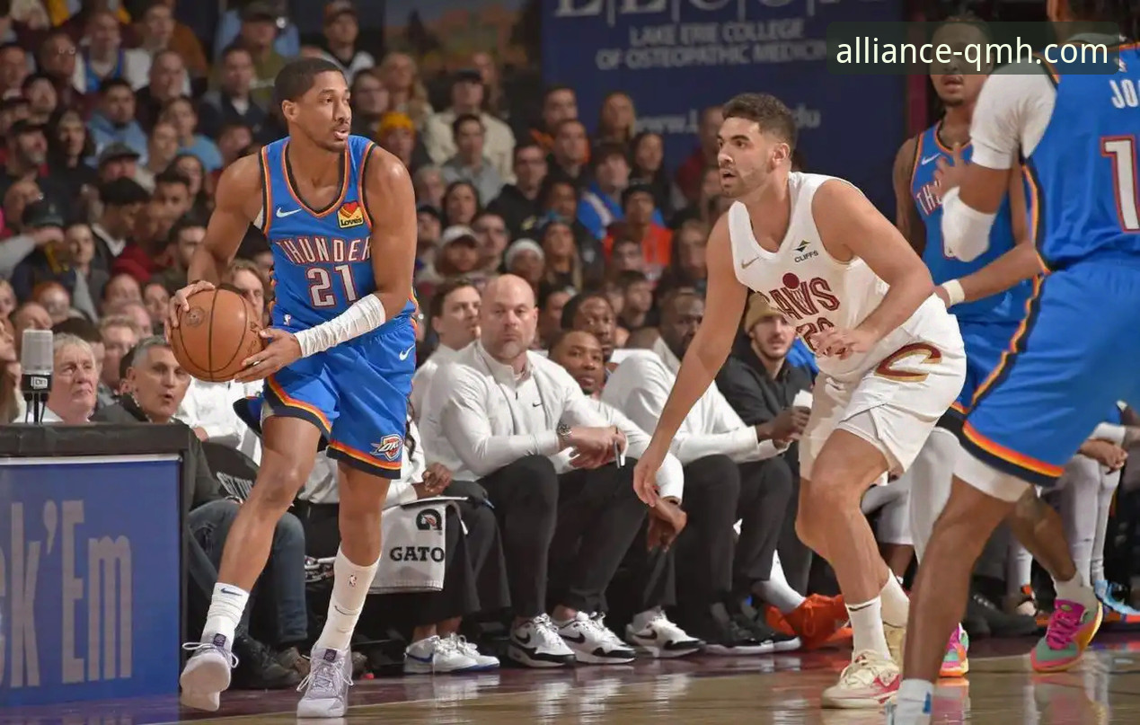 揭秘骑士魔术对攻大战：米切尔42分背后的战术博弈与观赛新体验