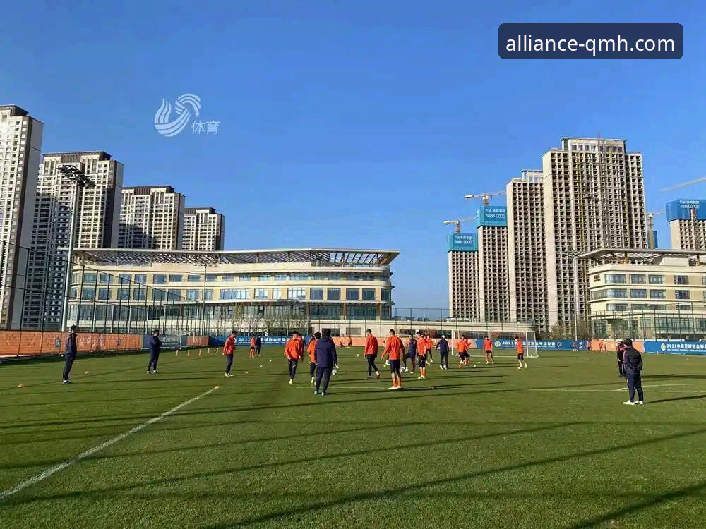 陶瓷球场保级战必备观赛指南：球盟会体育带你深度解析关键对决